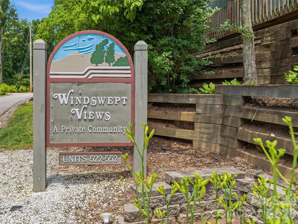 536 Windswept Drive Asheville NC 28801