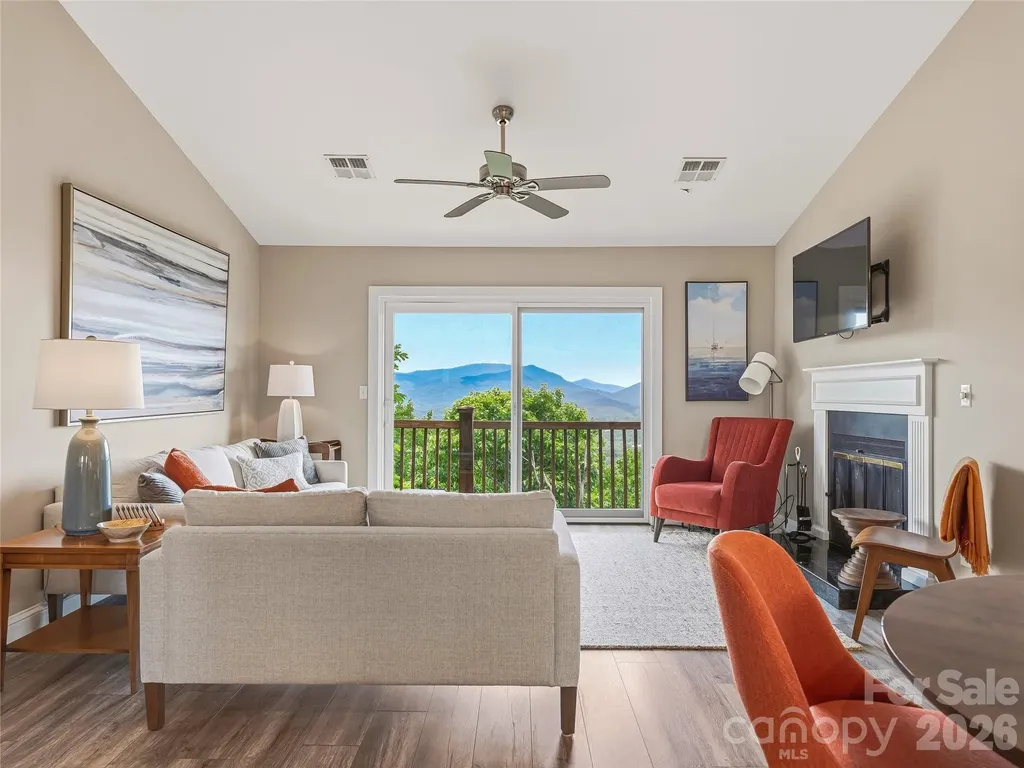 536 Windswept Drive Asheville NC 28801