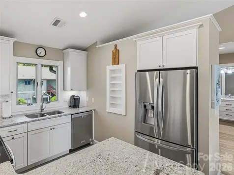 536 Windswept Drive Asheville NC 28801
