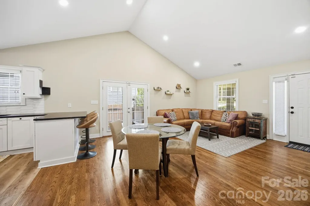 1742 Dunkirk Drive Charlotte NC 28203