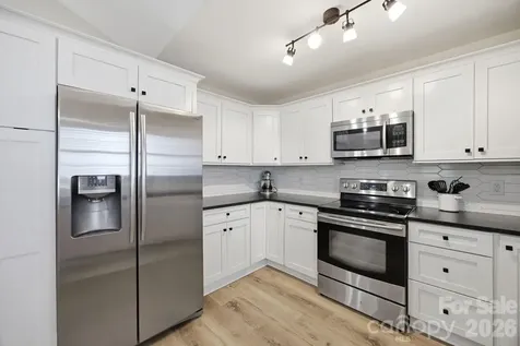 1742 Dunkirk Drive Charlotte NC 28203