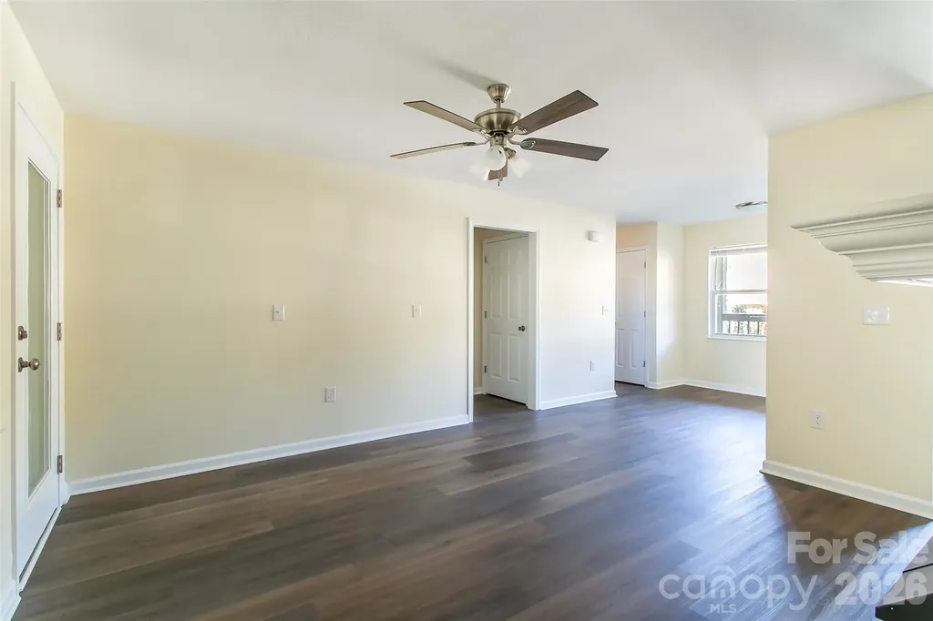 605 Carlyle Way Asheville NC 28803