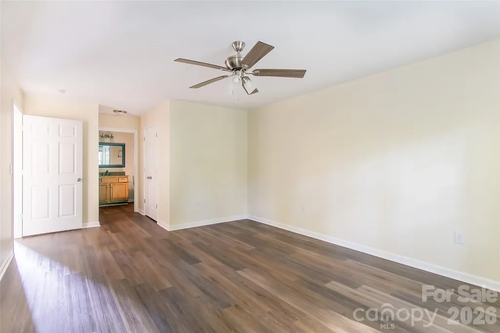 605 Carlyle Way Asheville NC 28803