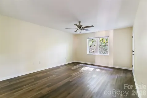 605 Carlyle Way Asheville NC 28803