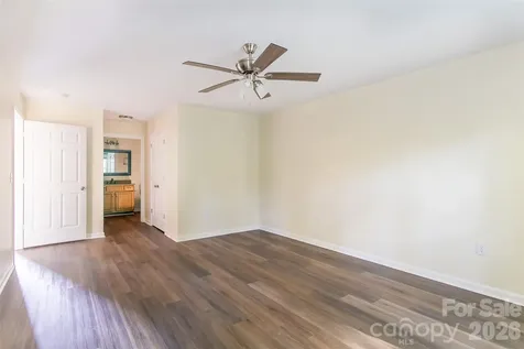605 Carlyle Way Asheville NC 28803