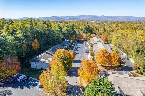 605 Carlyle Way Asheville NC 28803