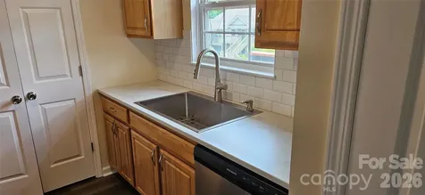 605 Carlyle Way Asheville NC 28803