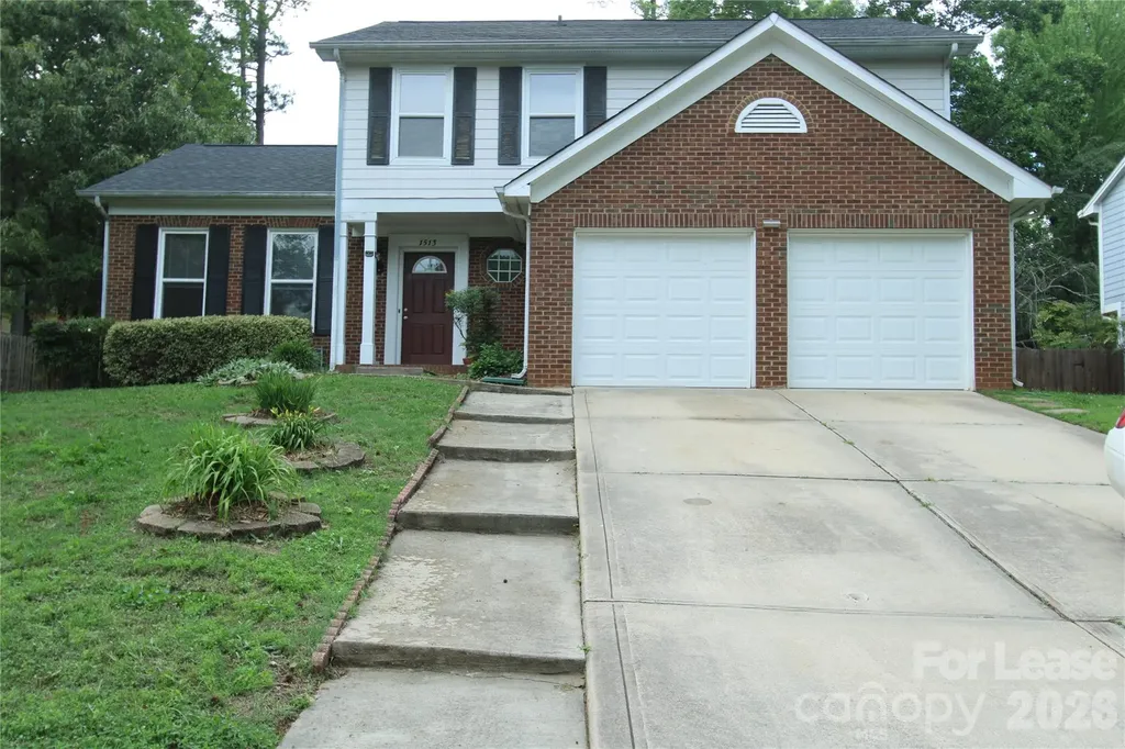1513 Pine Mountain Road Charlotte NC 28214