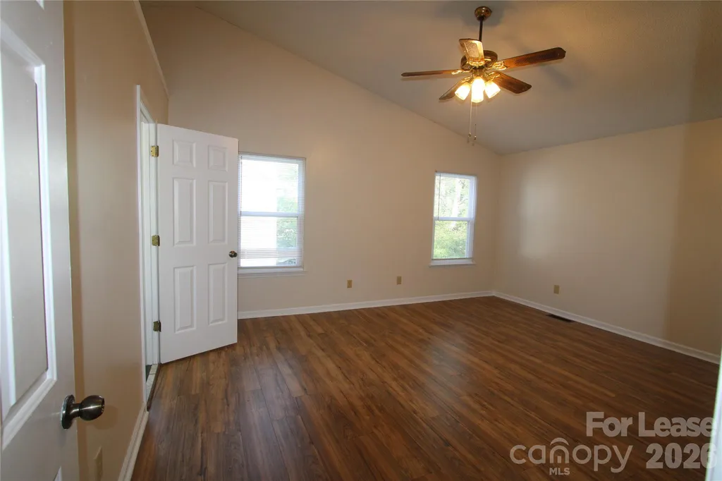1513 Pine Mountain Road Charlotte NC 28214