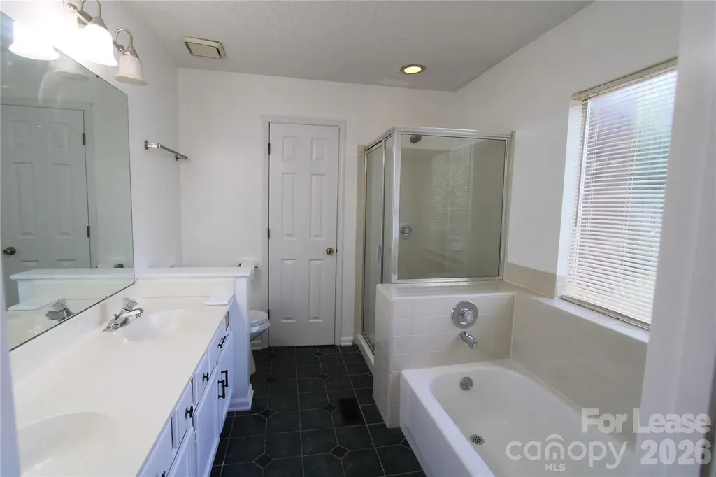 1513 Pine Mountain Road Charlotte NC 28214