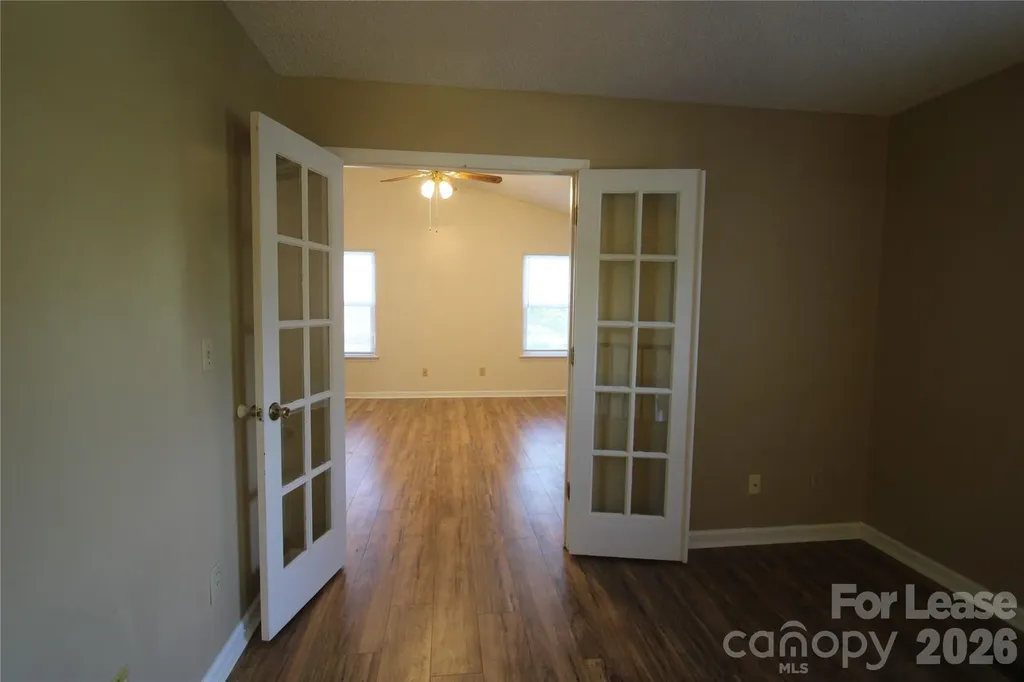1513 Pine Mountain Road Charlotte NC 28214