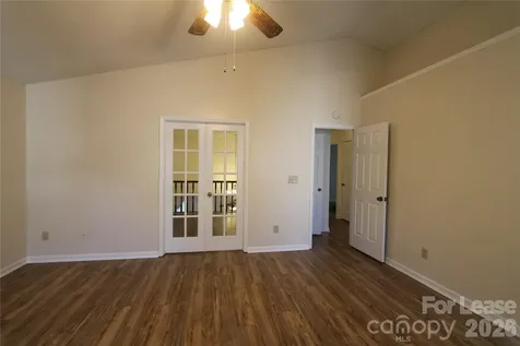 1513 Pine Mountain Road Charlotte NC 28214