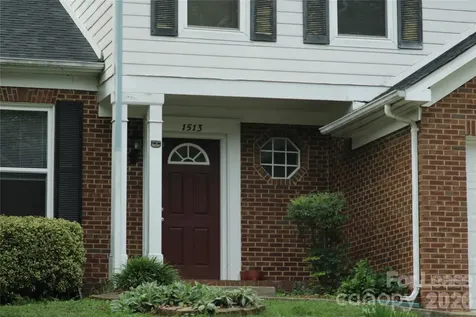 1513 Pine Mountain Road Charlotte NC 28214