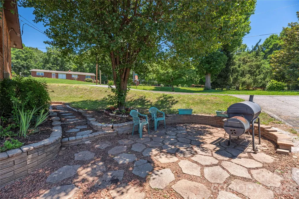 99 Young Drive Candler NC 28715
