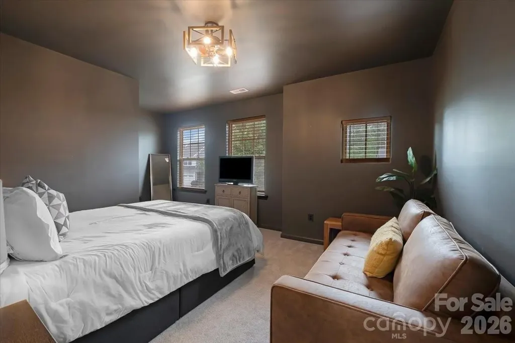 17534 Austins Creek Drive Charlotte NC 28278