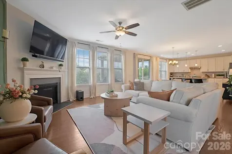 17534 Austins Creek Drive Charlotte NC 28278