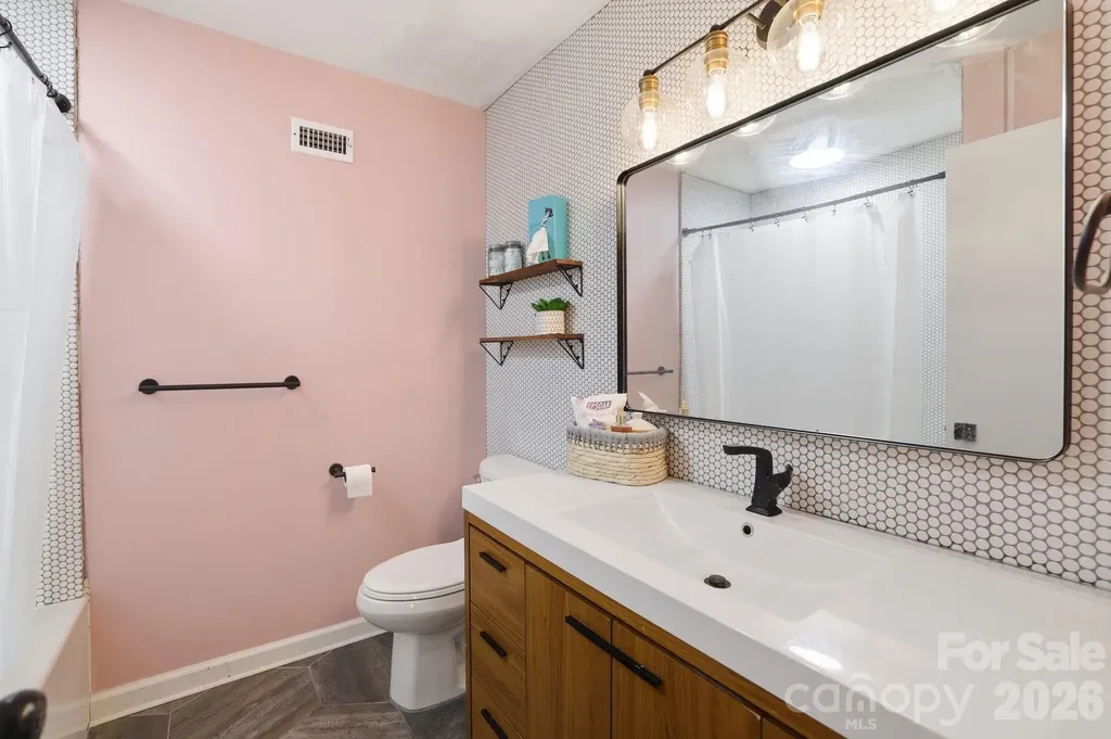 3034 Eastburn Road Charlotte NC 28210
