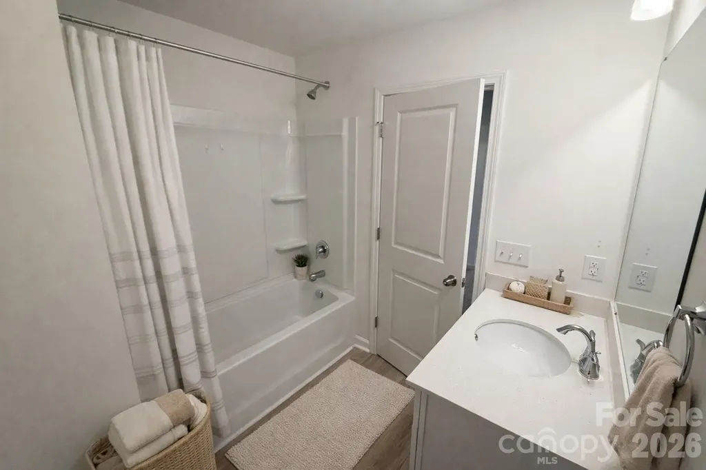 1365 Eagle Claw Drive Kannapolis NC 28083
