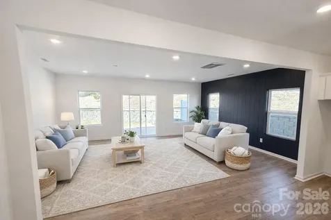 1365 Eagle Claw Drive Kannapolis NC 28083