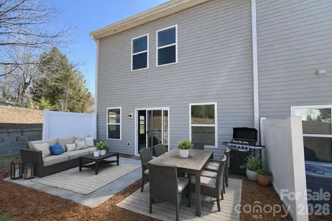 1365 Eagle Claw Drive Kannapolis NC 28083
