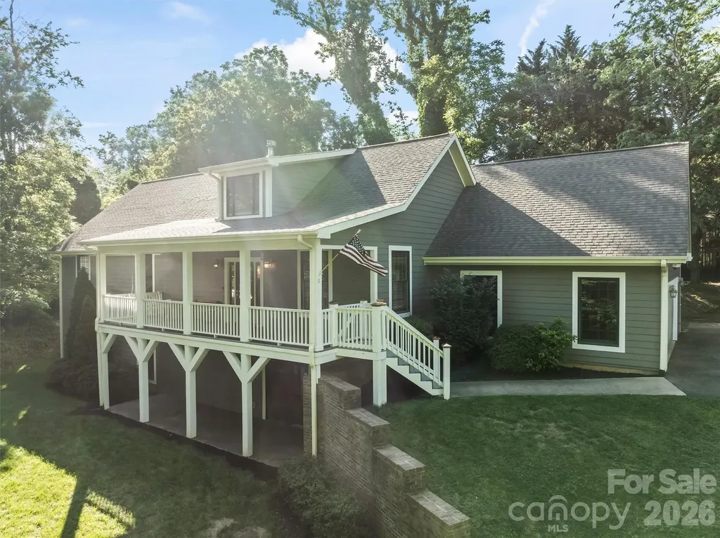 11 Jupiter Hills Drive Weaverville NC 28787