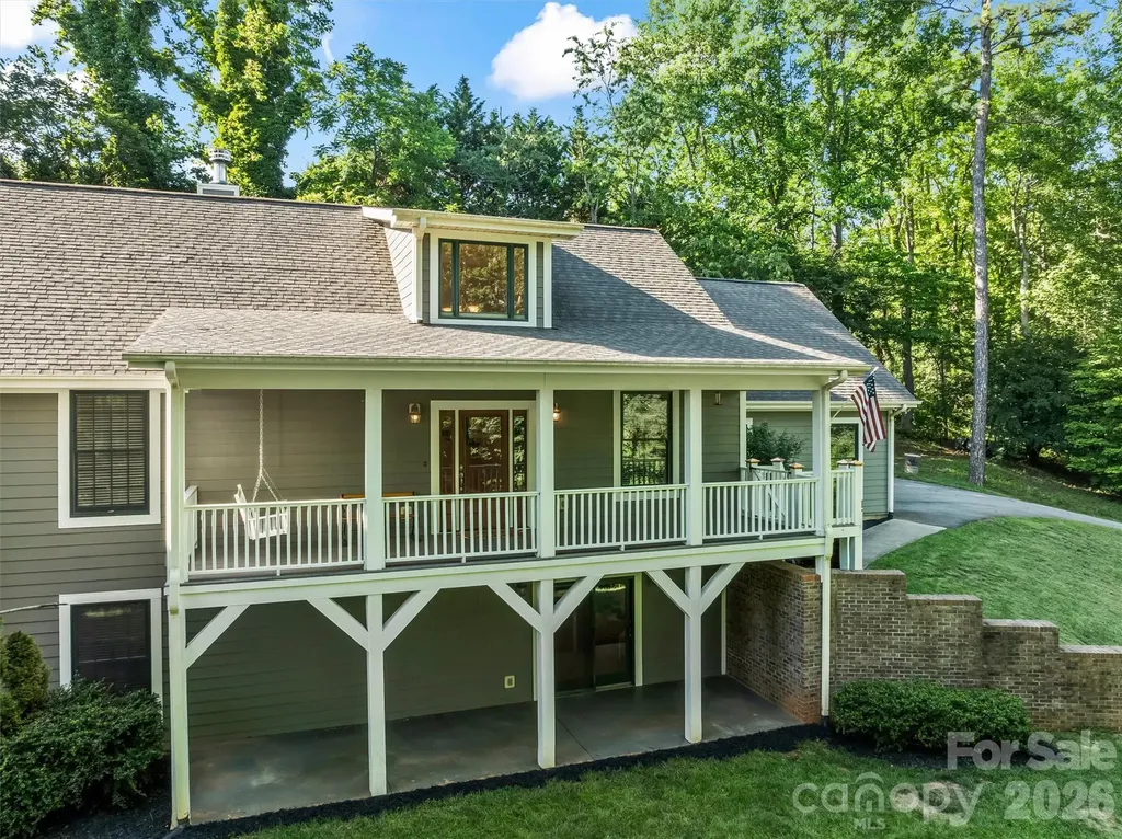 11 Jupiter Hills Drive Weaverville NC 28787