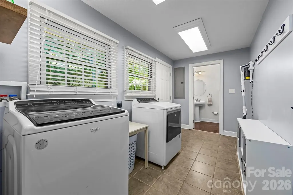 11 Jupiter Hills Drive Weaverville NC 28787