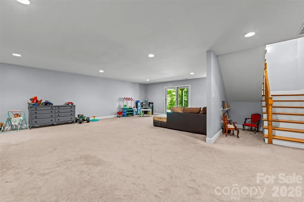11 Jupiter Hills Drive Weaverville NC 28787