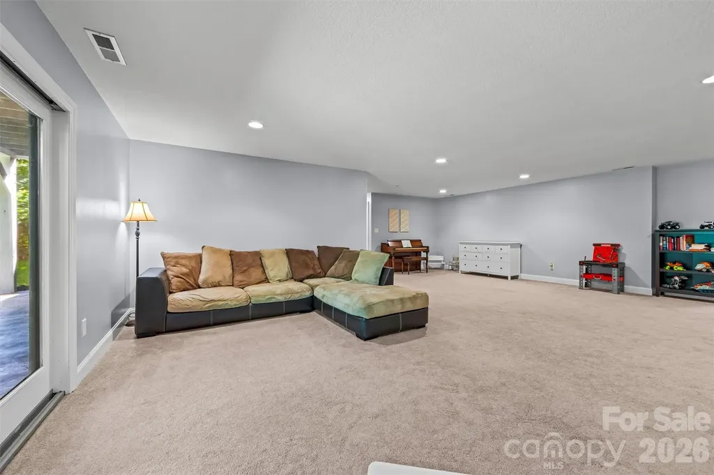 11 Jupiter Hills Drive Weaverville NC 28787