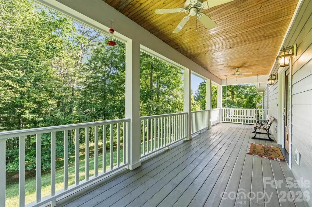11 Jupiter Hills Drive Weaverville NC 28787