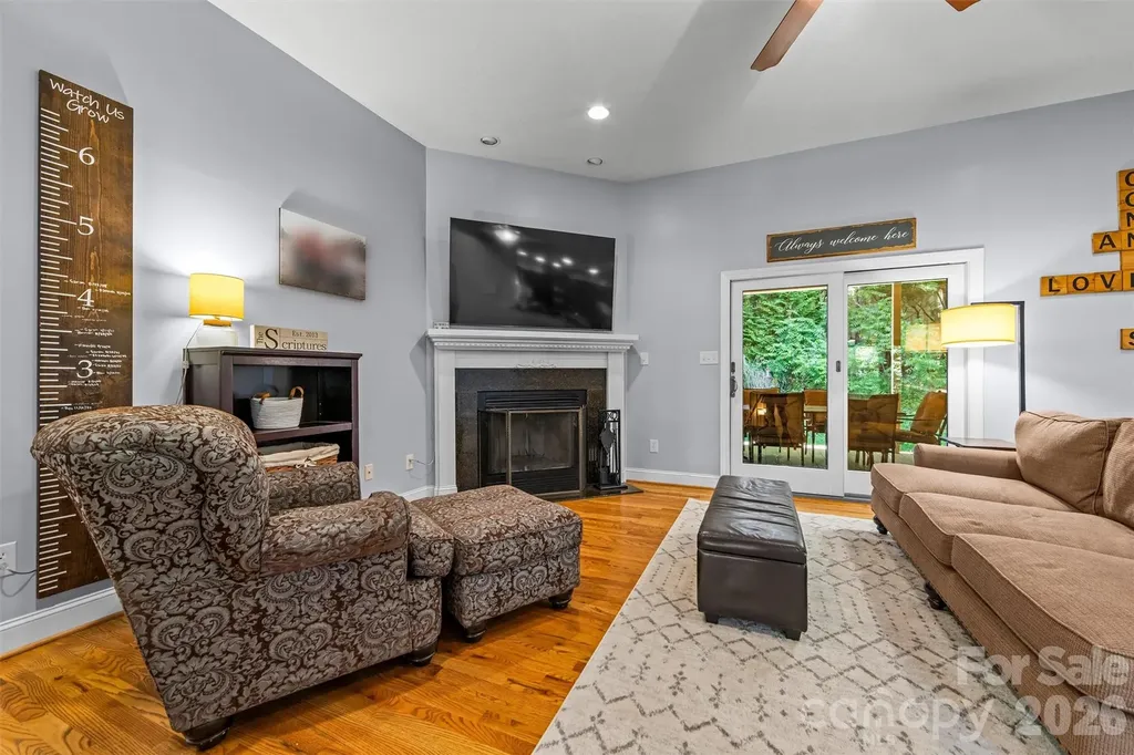 11 Jupiter Hills Drive Weaverville NC 28787