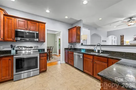 11 Jupiter Hills Drive Weaverville NC 28787