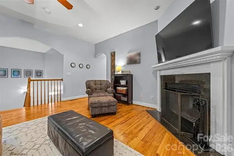 11 Jupiter Hills Drive Weaverville NC 28787
