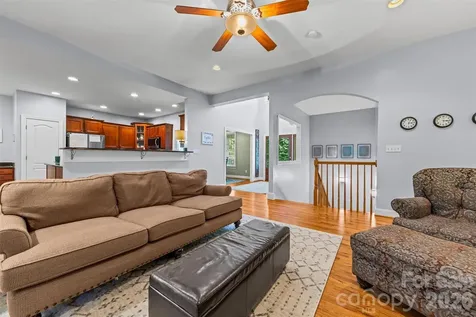 11 Jupiter Hills Drive Weaverville NC 28787