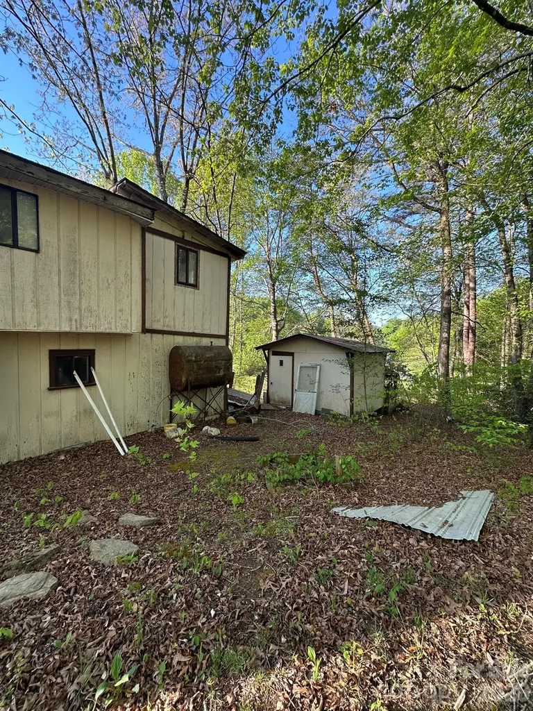 33 Timothy Way Pisgah Forest NC 28768