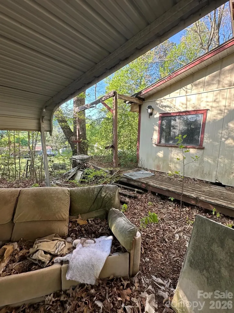 33 Timothy Way Pisgah Forest NC 28768