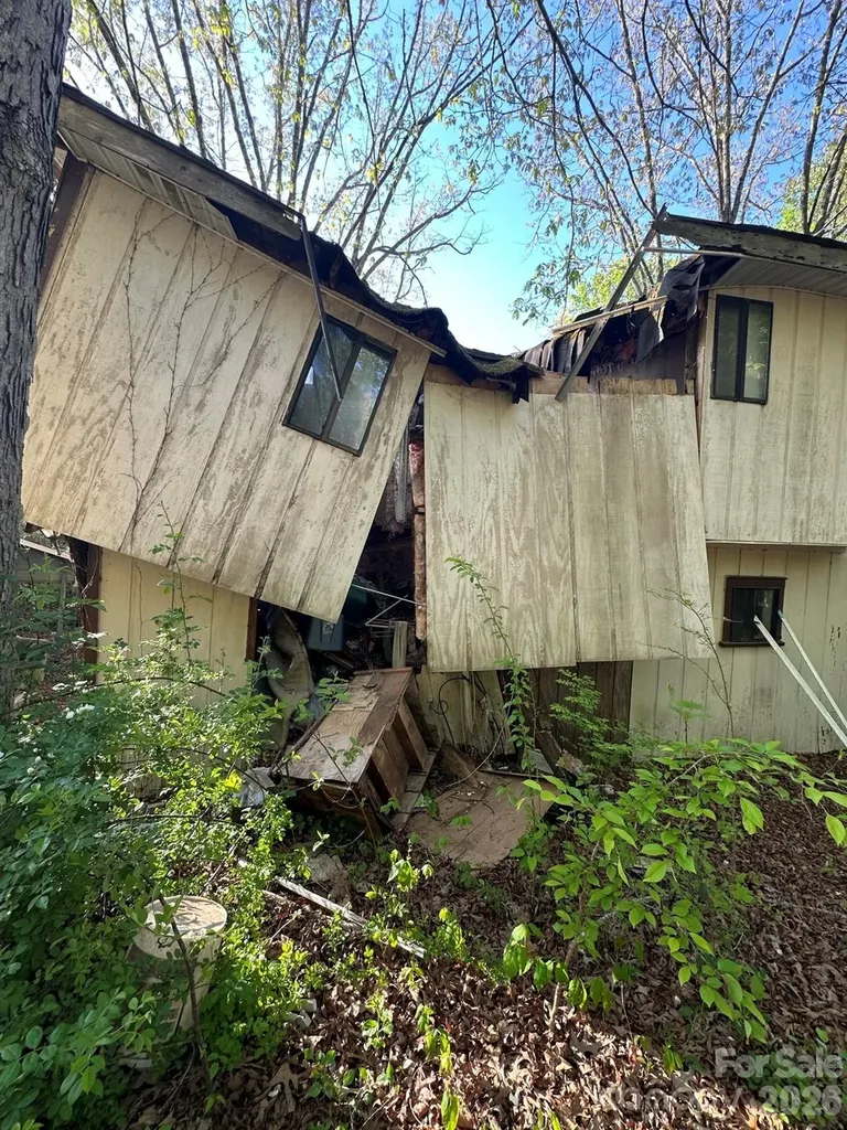 33 Timothy Way Pisgah Forest NC 28768