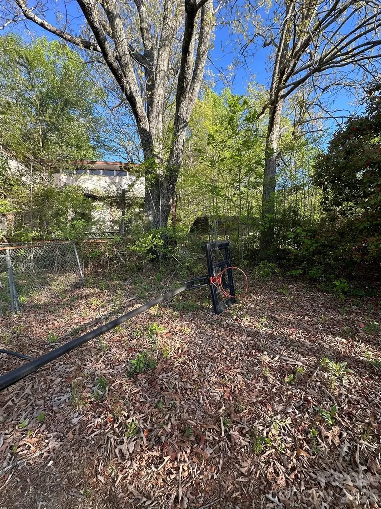 33 Timothy Way Pisgah Forest NC 28768