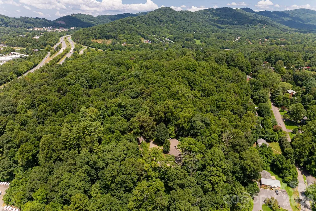 711 Shawnee Trail Asheville NC 28805