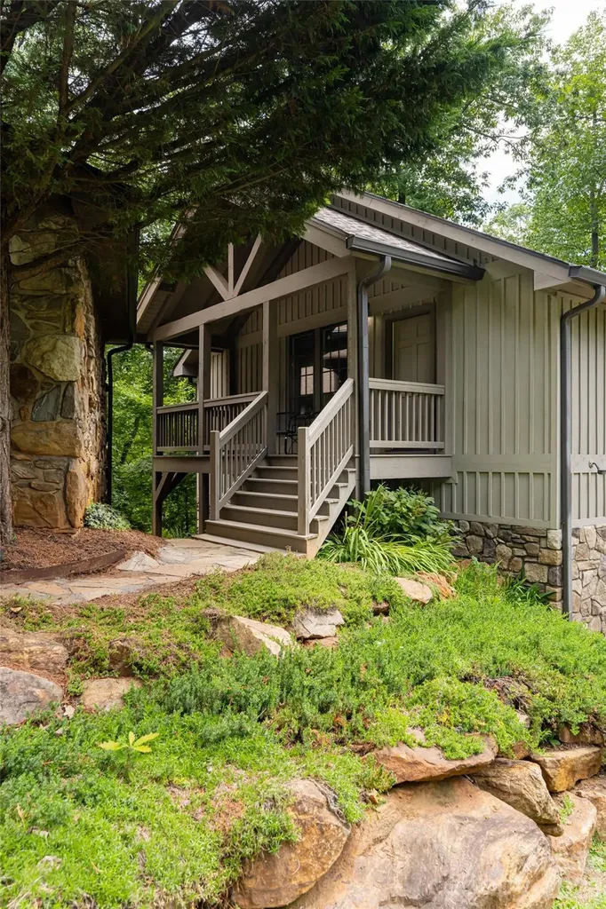 711 Shawnee Trail Asheville NC 28805