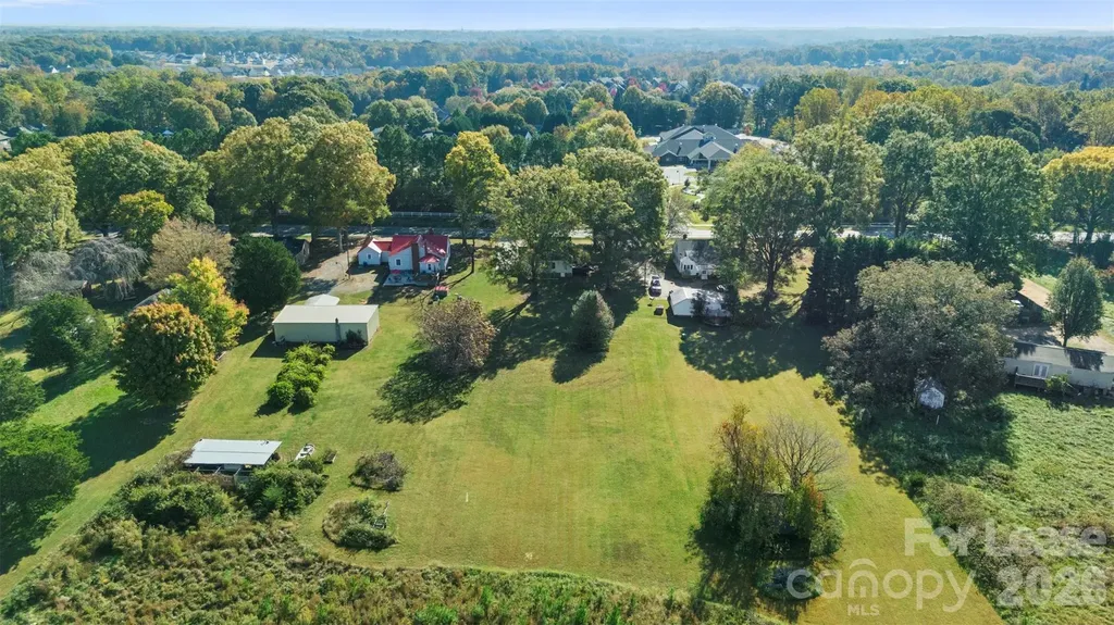 1316 Mecklenburg Highway Mooresville NC 28115