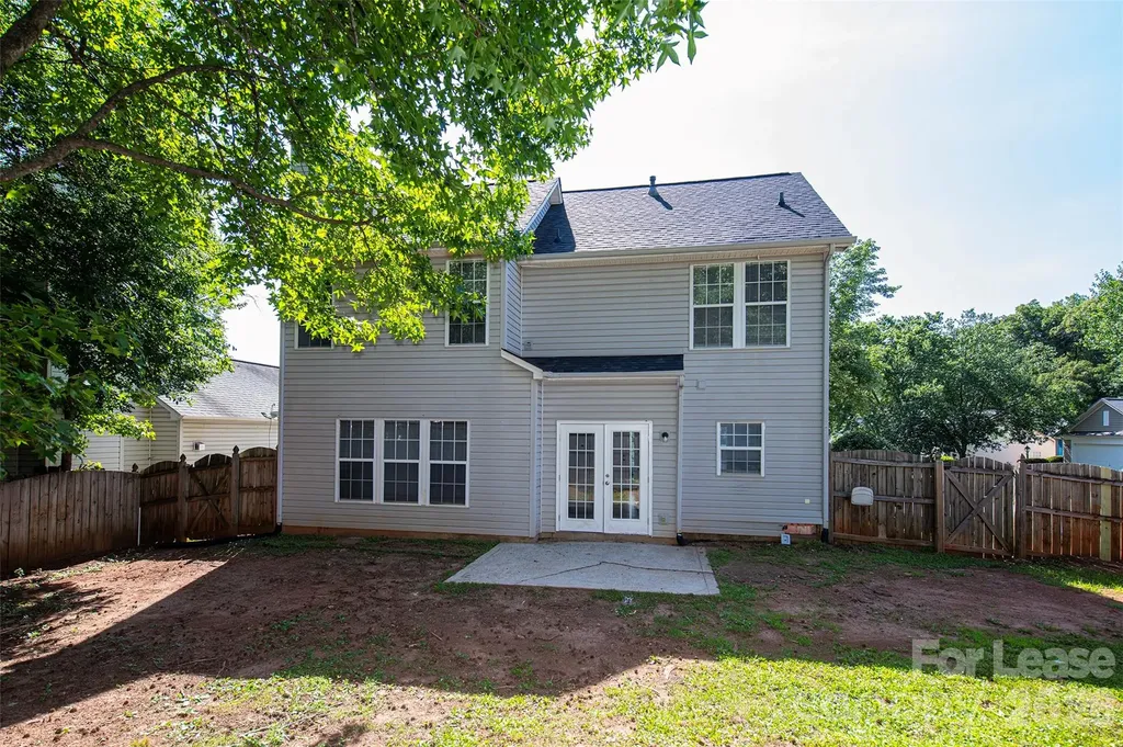 7405 Wapiti Court Charlotte NC 28273