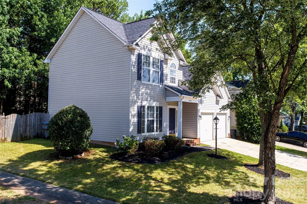 7405 Wapiti Court Charlotte NC 28273