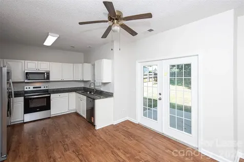 7405 Wapiti Court Charlotte NC 28273