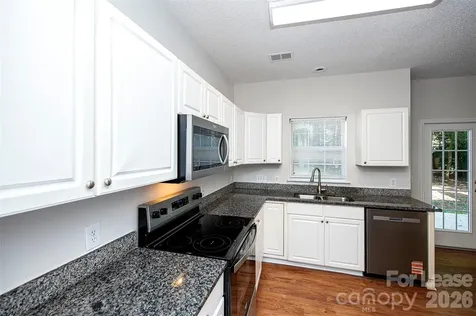 7405 Wapiti Court Charlotte NC 28273