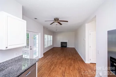 7405 Wapiti Court Charlotte NC 28273