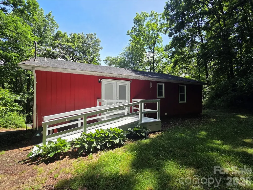 165 Mount Eire Drive Sylva NC 28779