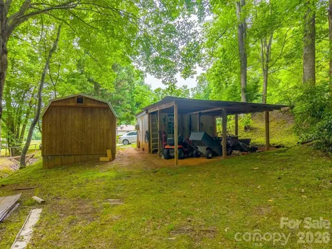 1350 N Skeenah Road Franklin NC 28734
