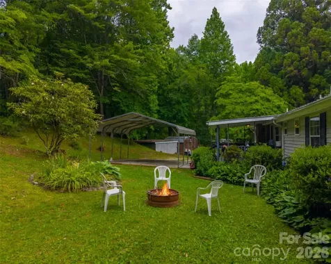 1350 N Skeenah Road Franklin NC 28734