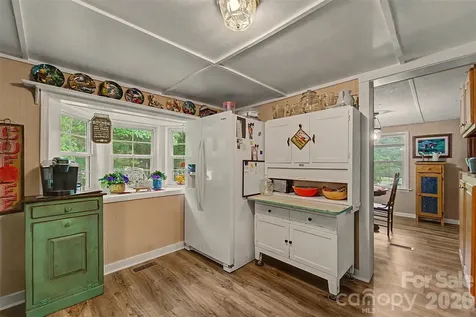 1350 N Skeenah Road Franklin NC 28734